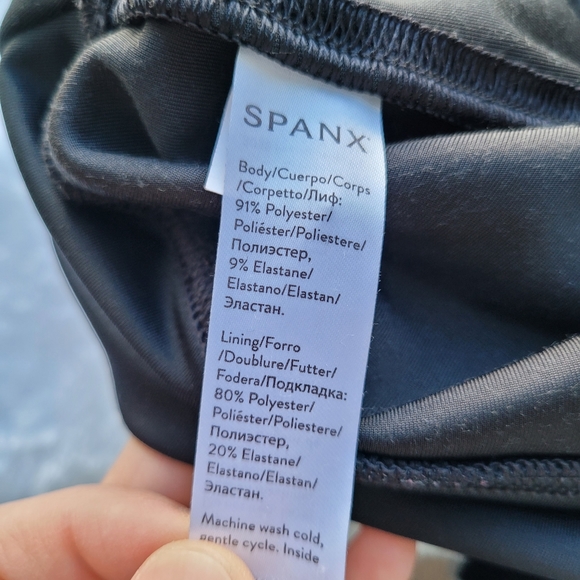 SPANX Velvet Leggings - Picture 11 of 13